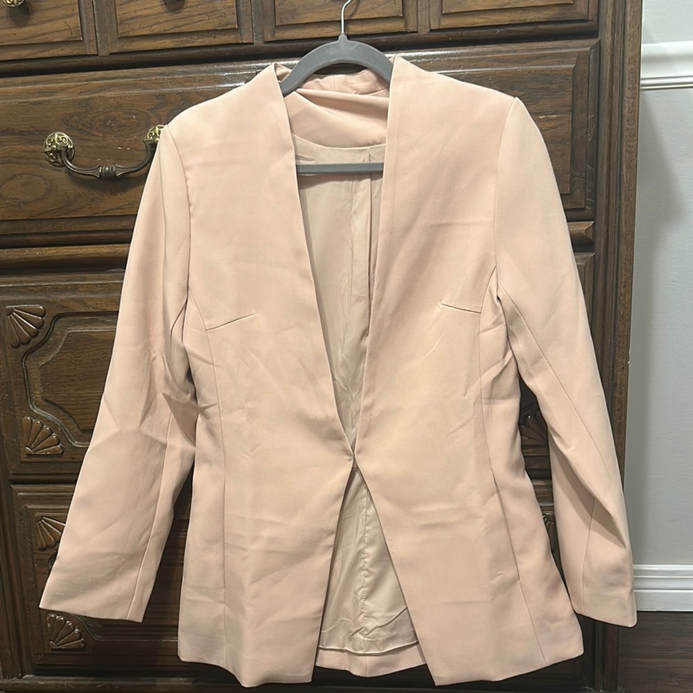 Elegant light Pink Women's Blazer Size small